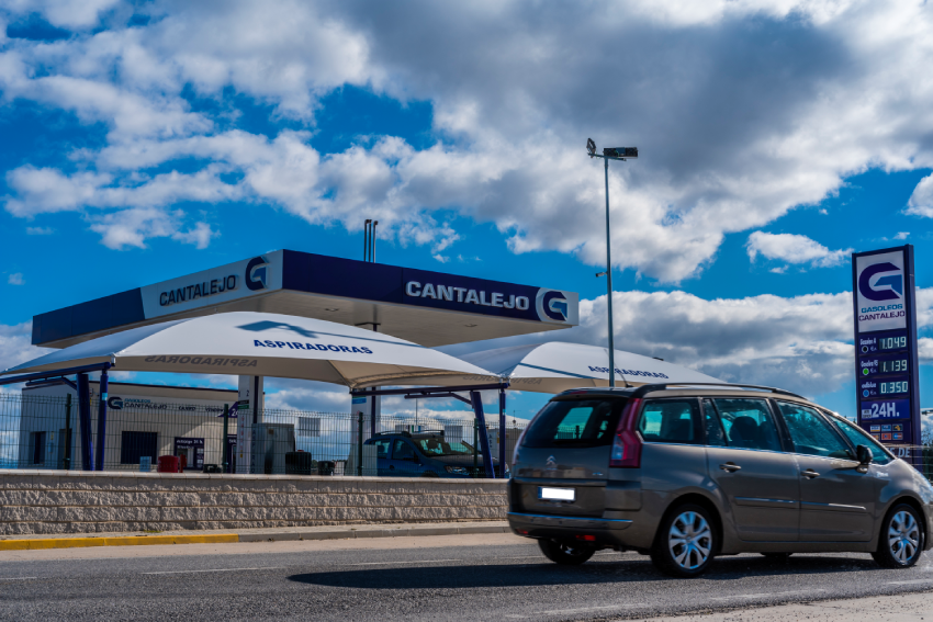Gasóleos Cantalejo - entrada gasolinera